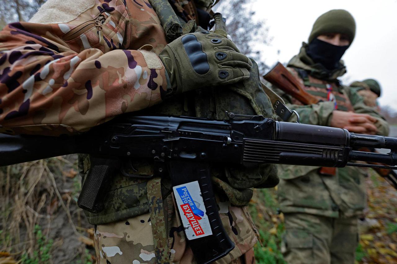 Russian service members at a combat position in Zaporizhzhia region