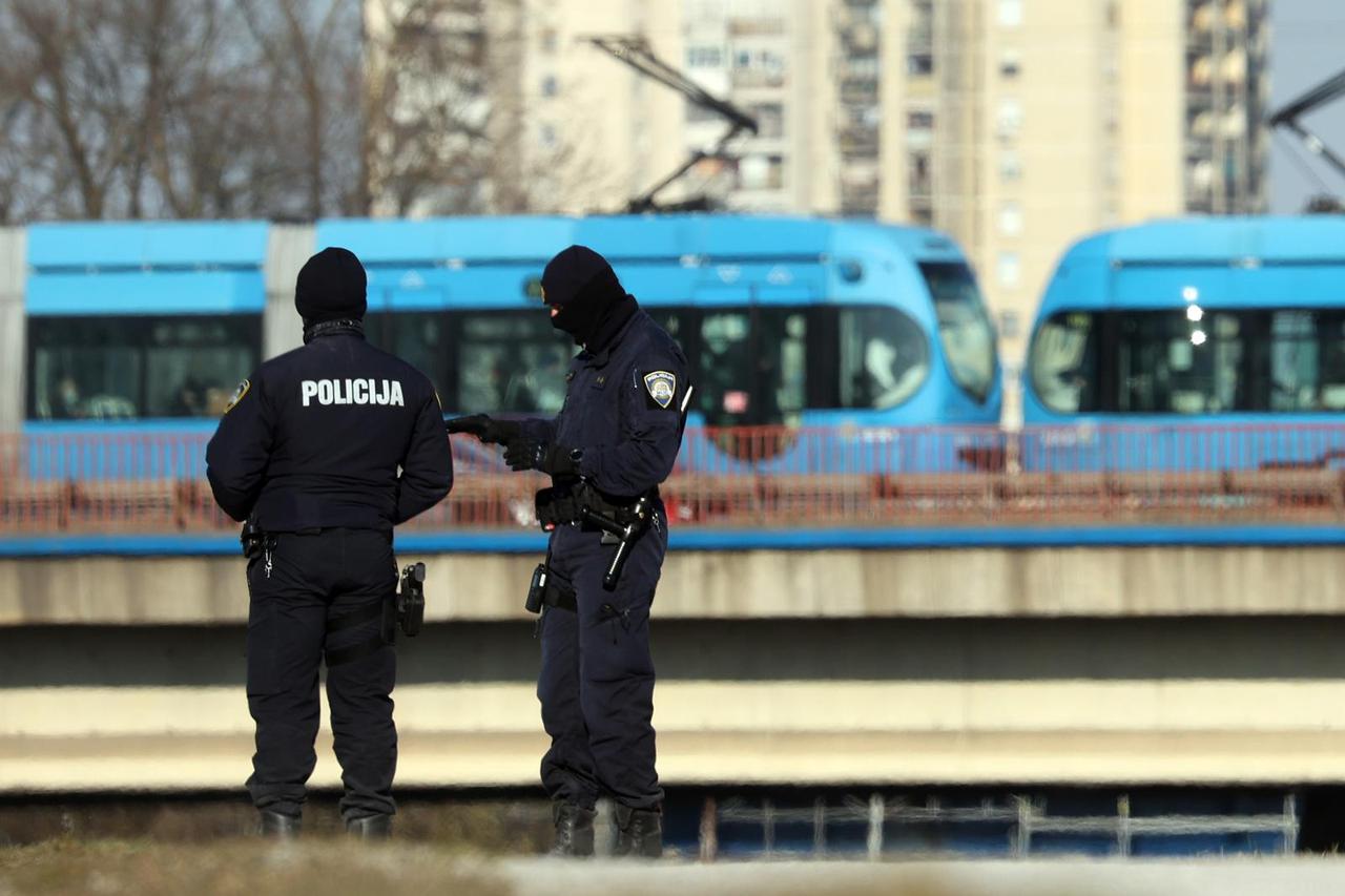 Zagreb: Policija i vojska pregledavaju rijeku Savu