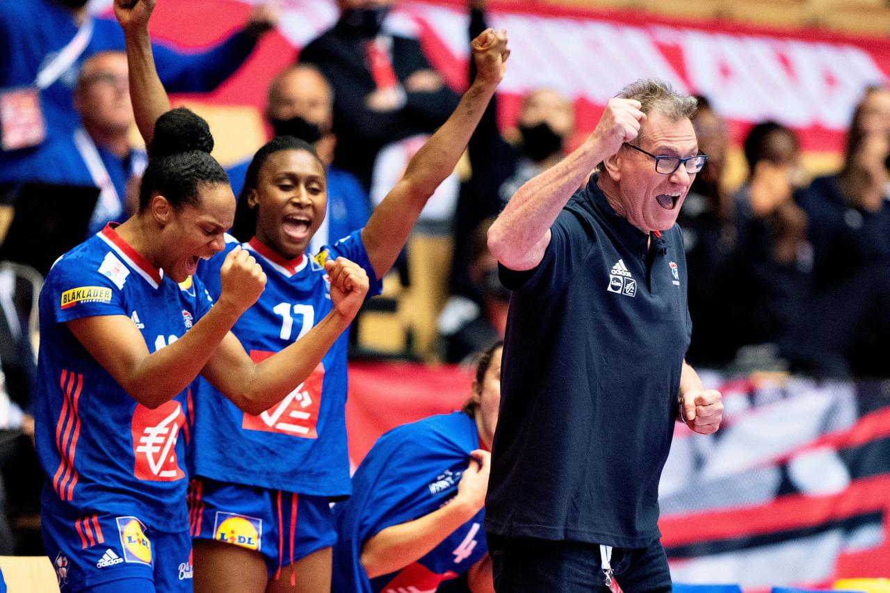 EHF Euro Women's Handball Championship - Semi Final - France v Croatia