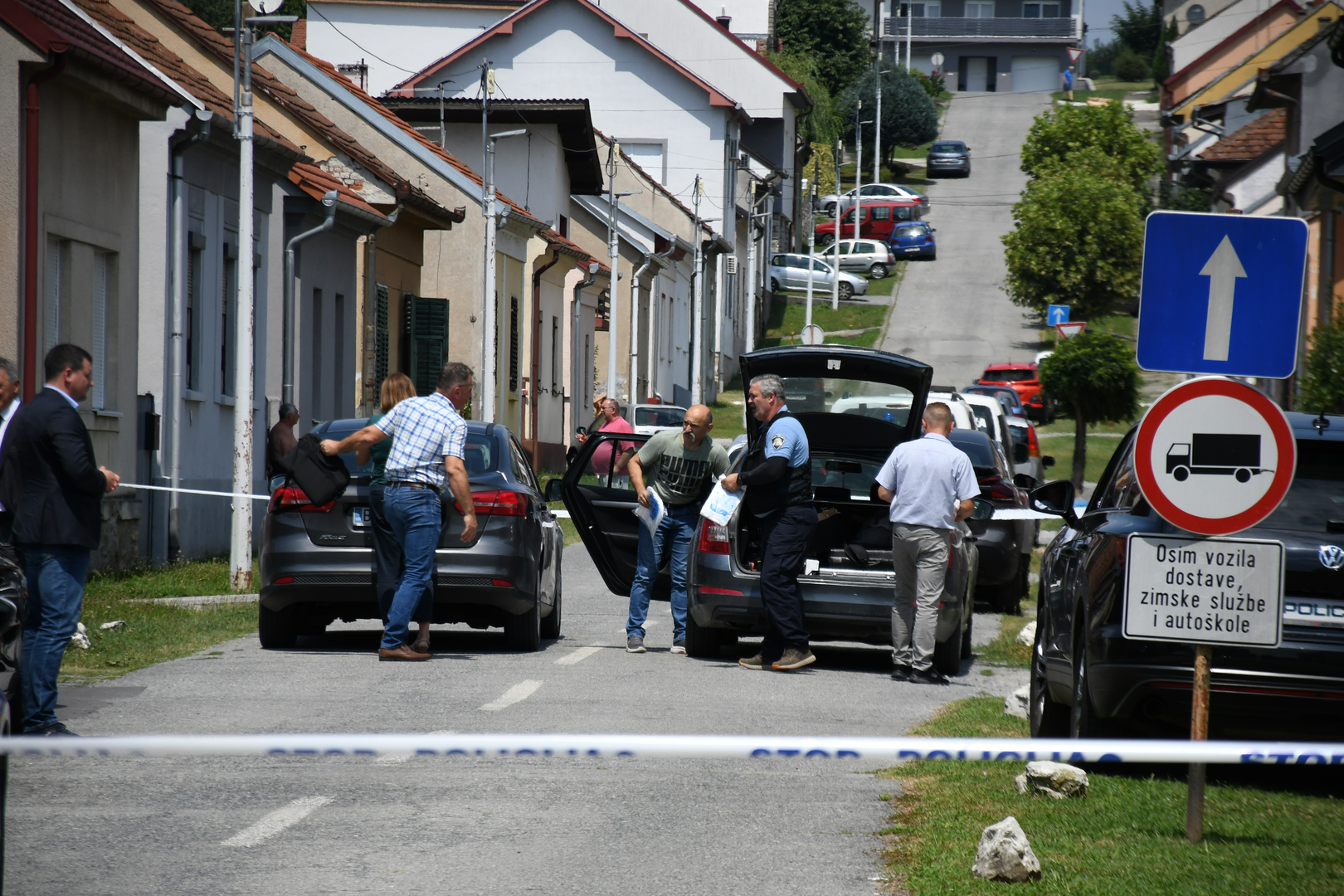 22.07.2024., Daruvar - U Domu za starije i nemocne osobe u Mazuranicevoj ulici muskarac je poceo pucati po ljudima te je petero osoba smrtno stradalo dok se ostalima pruza lijecnicka pomoc.  Photo: Damir Spehar/PIXSELL