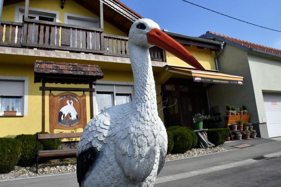 Slavonski Brod - Restoran Rodino gnijezdo, reportaža za Turističku patrolu.