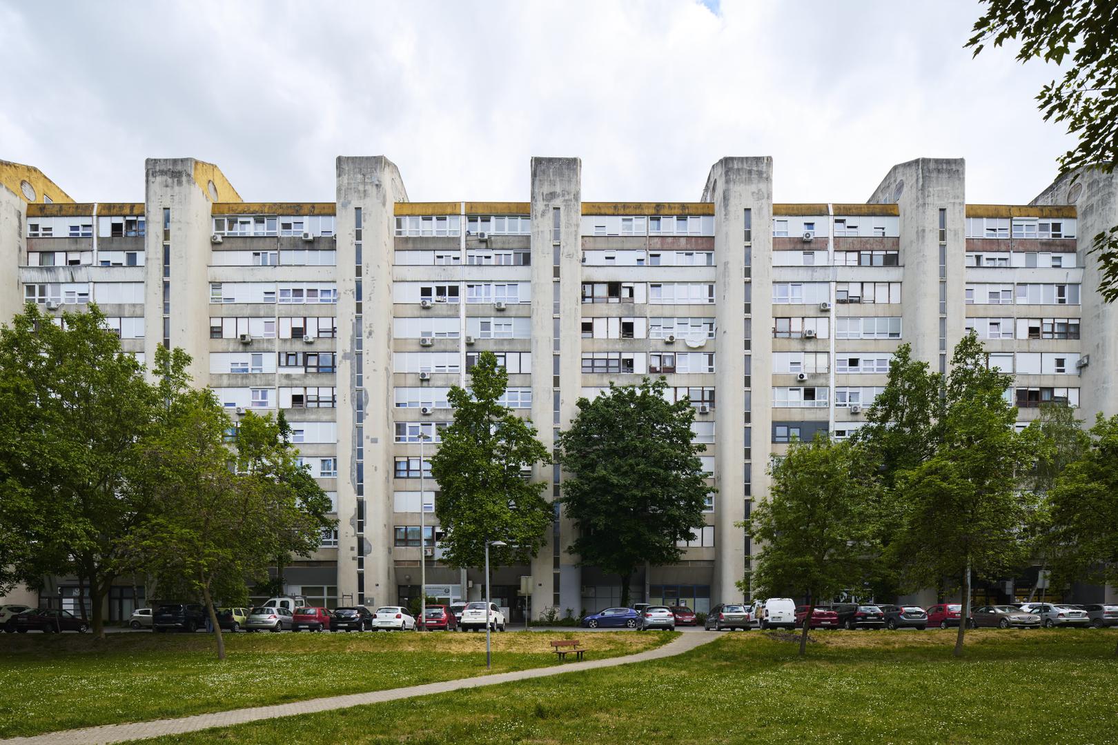 Đuro Mirković - Stambeno-poslovni Blok 2 u Središću u Zagrebu, realizacija, 1979.