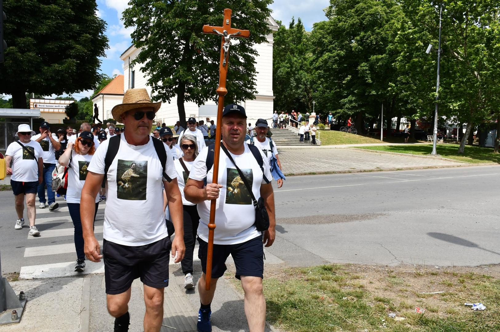 12.06.2021., Podvinje - Hodocasce od Podvinja do Gornjih Mocila (BiH) u sklopu tradicionalnih Dana svetog Ante Padovanskog.
Photo: Ivica Galovic/PIXSELL