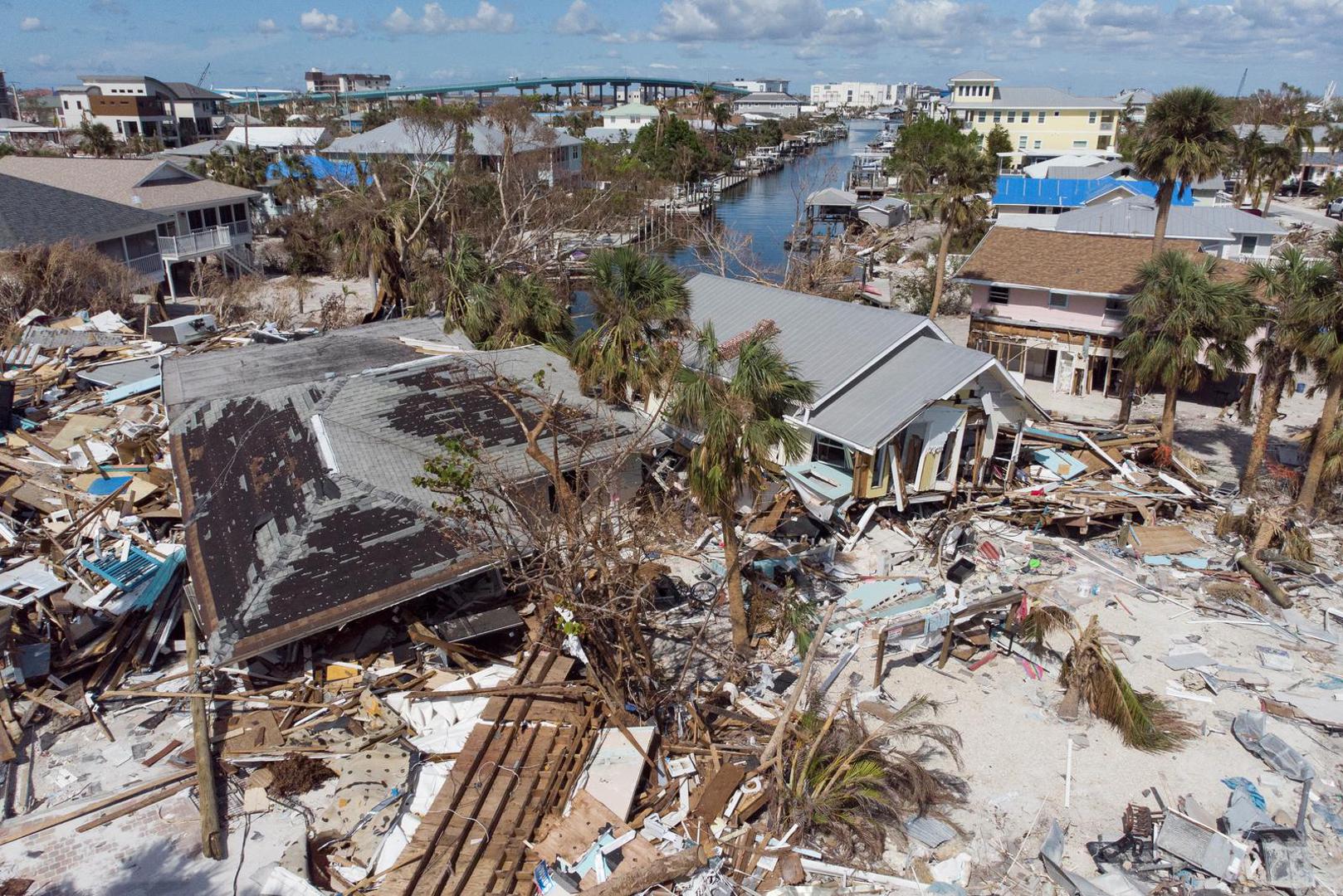 Remains of destroyed houses are seen almost one month after Hurricane Ian landfall, in Fort Myers Beach, Florida, U.S., October 26, 2022. REUTERS/Marco Bello Photo: MARCO BELLO/REUTERS