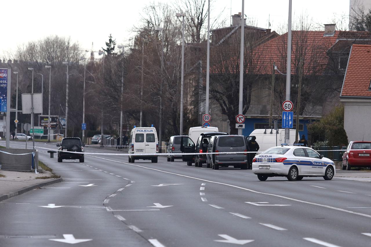 Specijalna policija u Branimirovoj