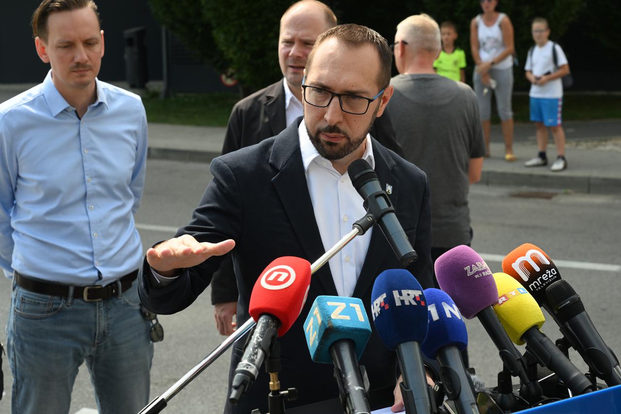 Konferencija za medije gradonačelnika Tomaševića o parkiranju u Zagrebu