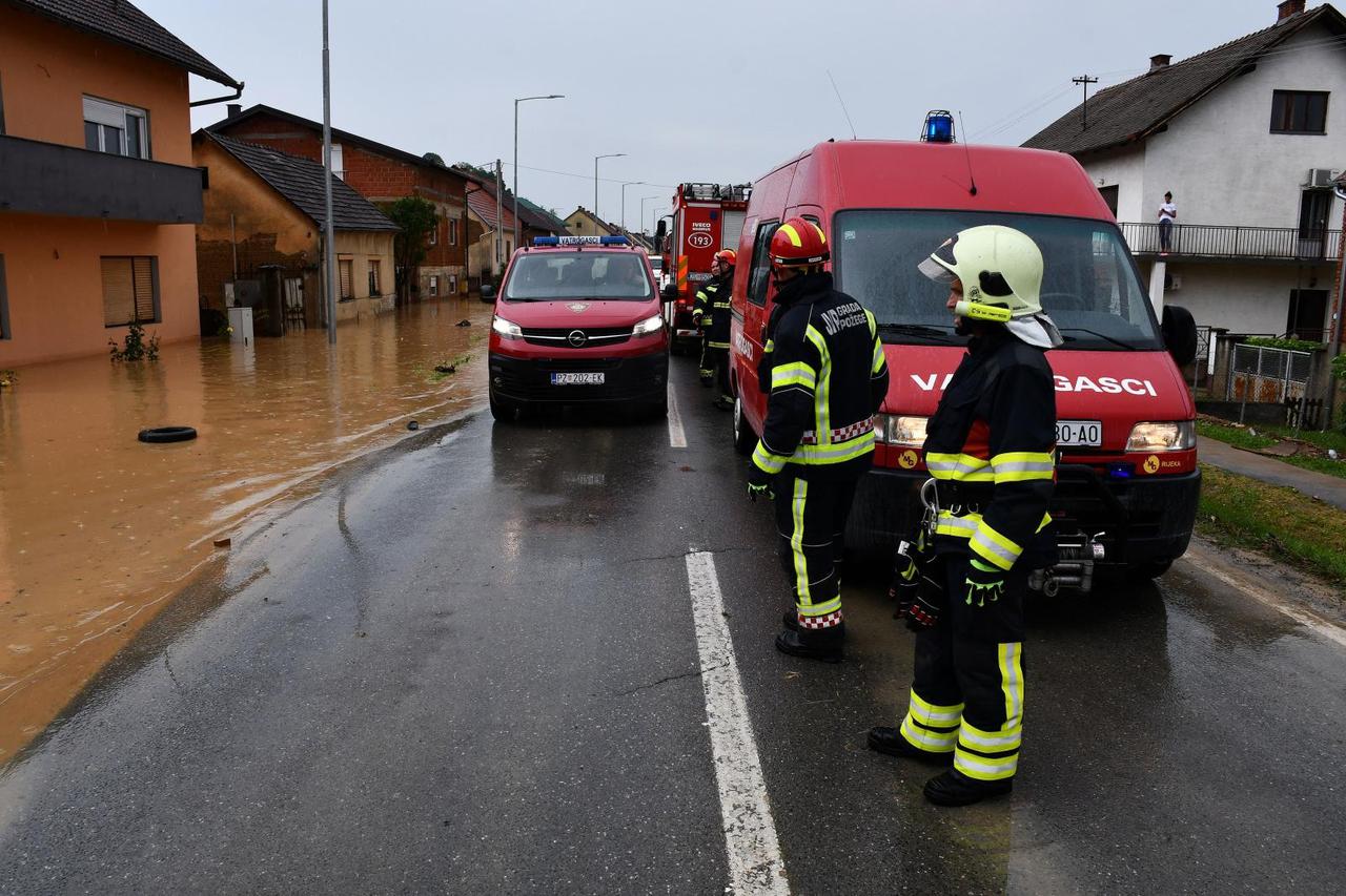 Vidovci: Jako nevrijeme pogodilo požeštinu