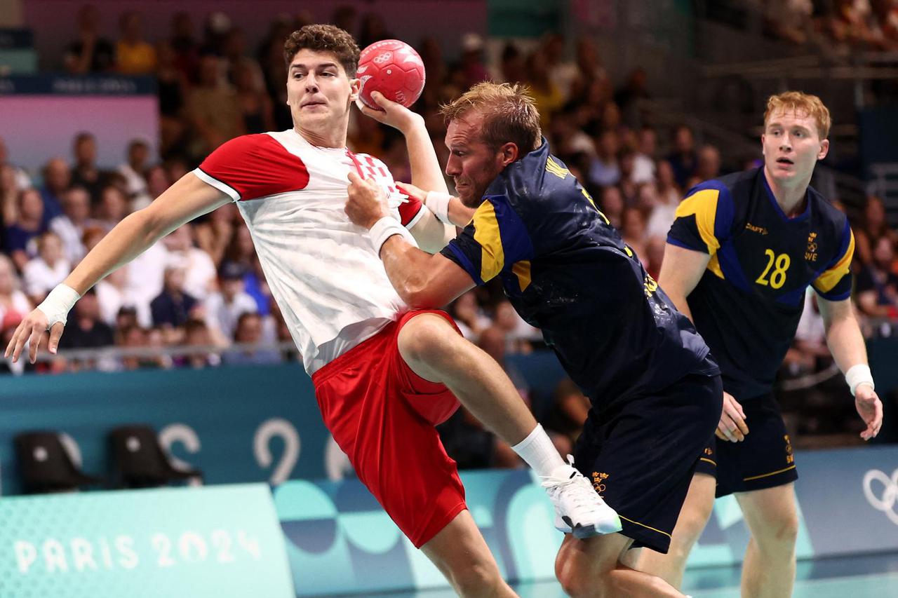 Handball - Men's Preliminary Round Group A - Croatia vs Sweden
