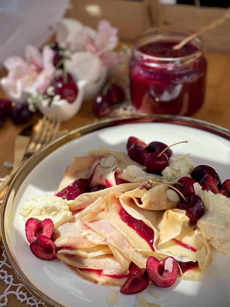 Palačinke s džemom od trešanja (imamo recept!) i mousse od bijele čokolade  – sve smo rekli, na vama je da odmah isprobate! - Večernji.hr