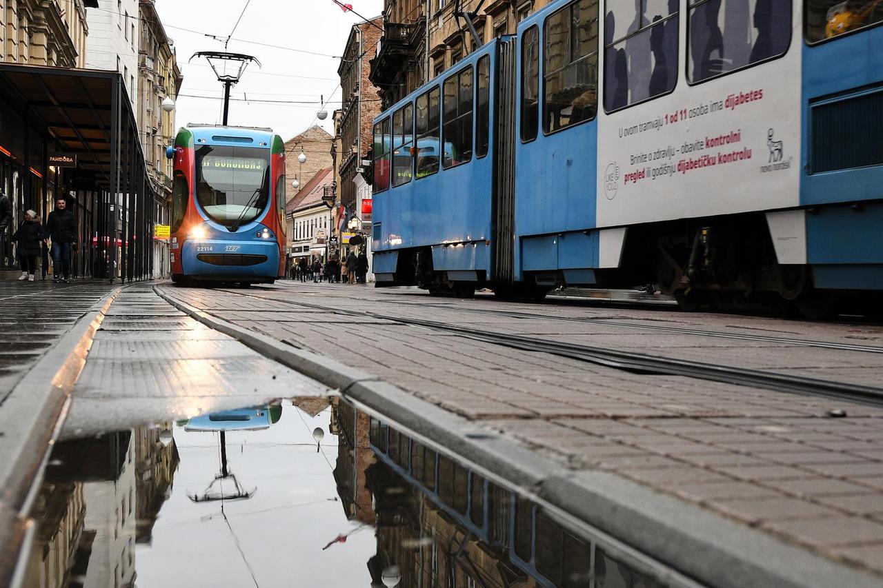 Kišna nedjelja u centru Zagreba