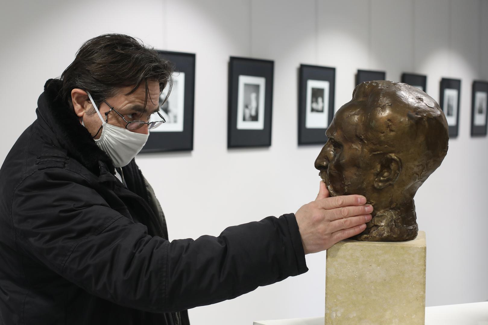 15.04.2021. Klanjec- Turisticka patrola iz Klanjca, grada u Hrvatskom zagorju. Depo s odljevima gelerije "Antun Augustincic". Voditelj galerije Davorin Vujcic.
Photo: Boris Scitar/Vecernji list/PIXSELL