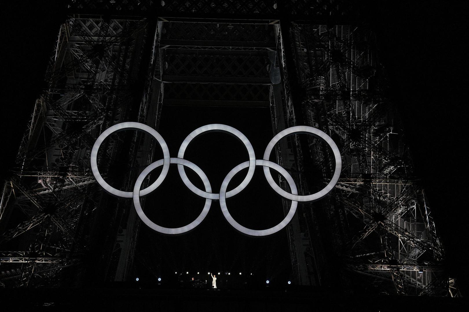 Paris 2024 Olympics - Opening Ceremony - Paris, France - July 26, 2024. Canadian singer Celine Dion performs on the Eiffel Tower during the opening ceremony of the Paris 2024 Olympic Games.     Xu Chang/Pool via REUTERS Photo: Xu Chang/REUTERS