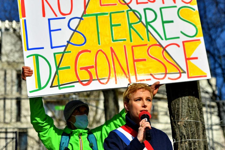 Protest in support ZAD - Paris