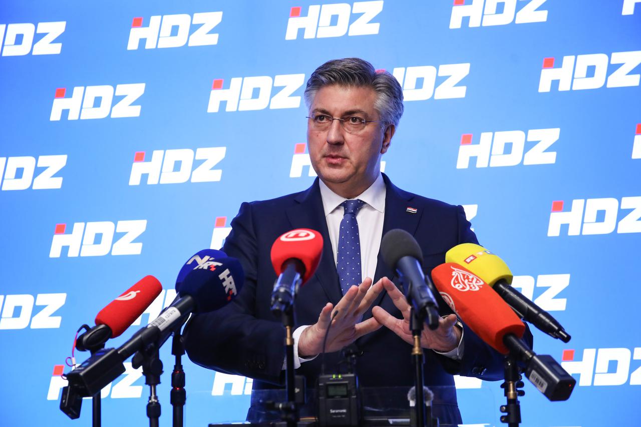 Zagreb: Andrej Plenković dao izjavu za medije nakon sjednice Predsjedništva HDZ-a