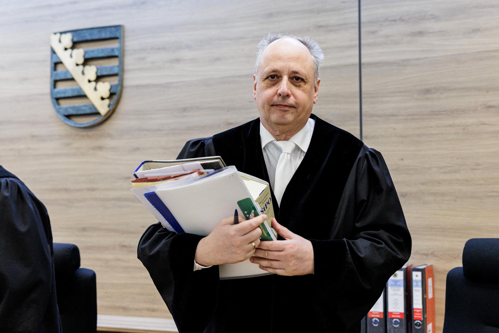 Presiding judge Andreas Ziegel arrives to take his seat at the Higher Regional Court prior to a hearing in the trial over a November 2019 jewellery heist on the Green Vault (Gruenes Gewoelbe) museum in Dresden's Royal Palace, in Dresden, Germany, March 20, 2023. Jens Schlueter/Pool via REUTERS Photo: POOL/REUTERS