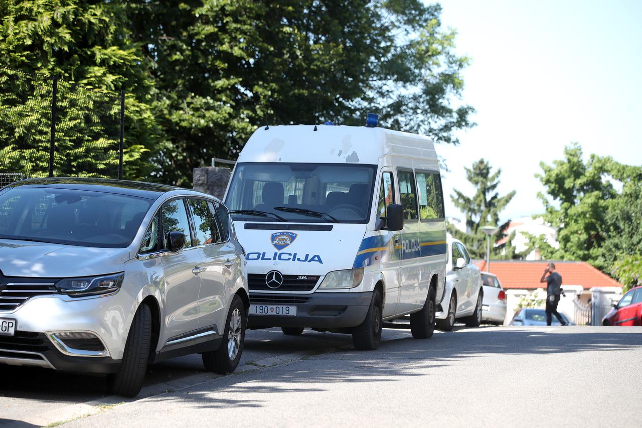 Pretres kuće glavnog ravnatelja HRT-a Kazimira Bačića