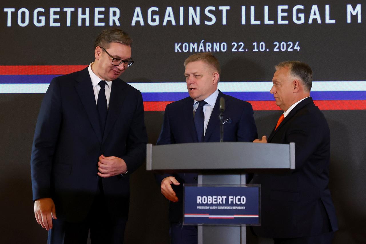 Slovak, Serbian and Hungarian leaders meet at the New Fortress, in Komarno