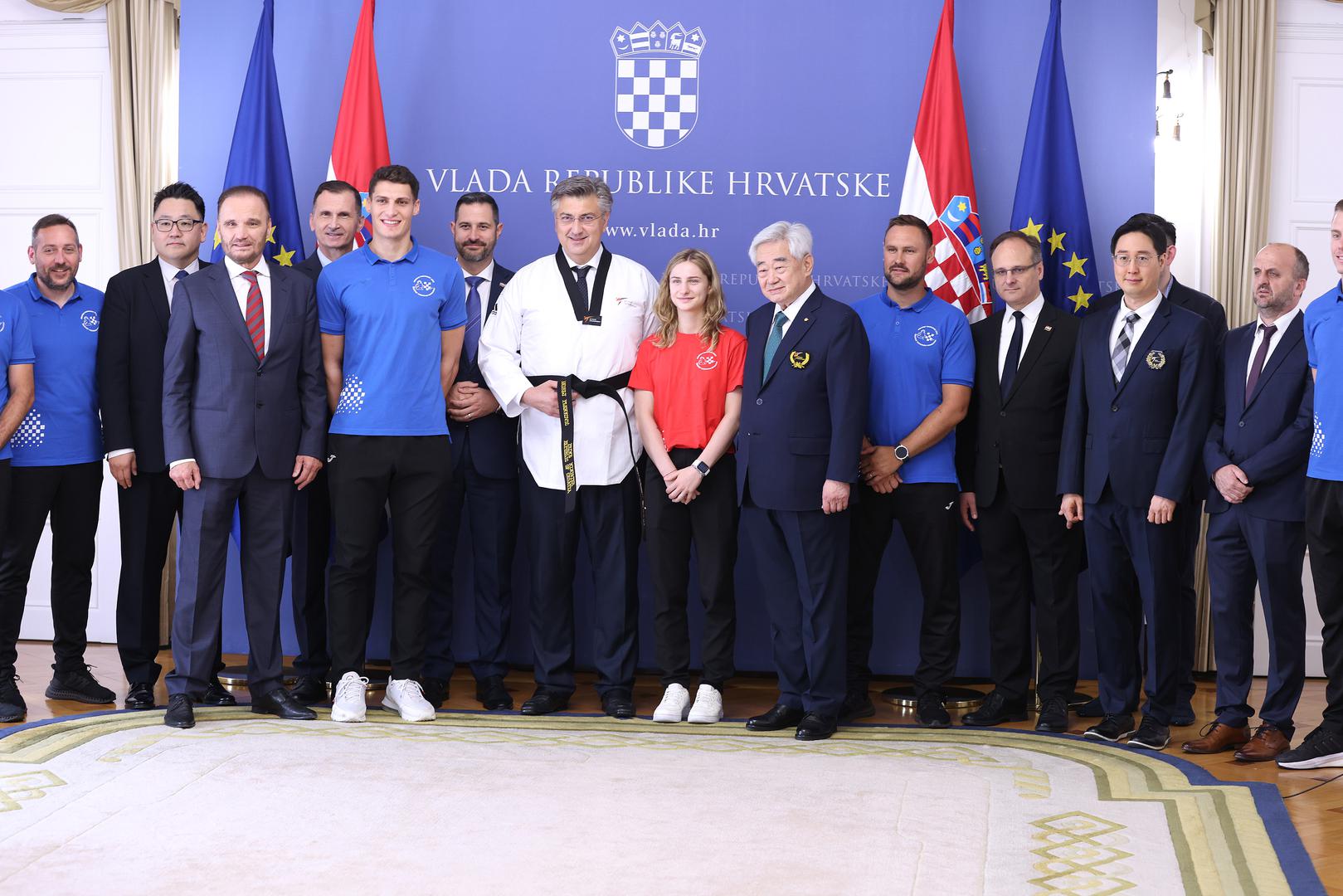 Plenković je reprezentaciji čestitao na sedam odličja na Europskom prvenstvu te poručio da im je iznimno drago što Savez ima kontinuitet uspjeha. Dodao je kako će Vlada Republike Hrvatske podupirati ovaj sport.
