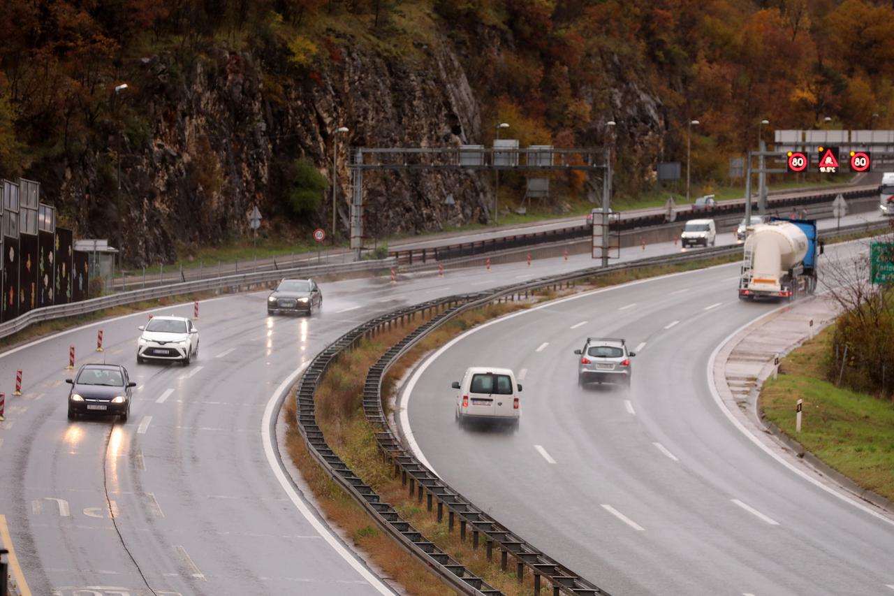 Rijeka: Kiša usporava promet na autocestama Primorsko goranske županije