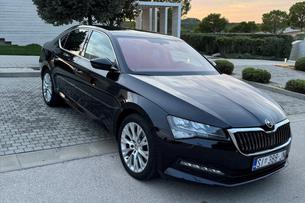 Škoda Superb 2,0 TDI automatik