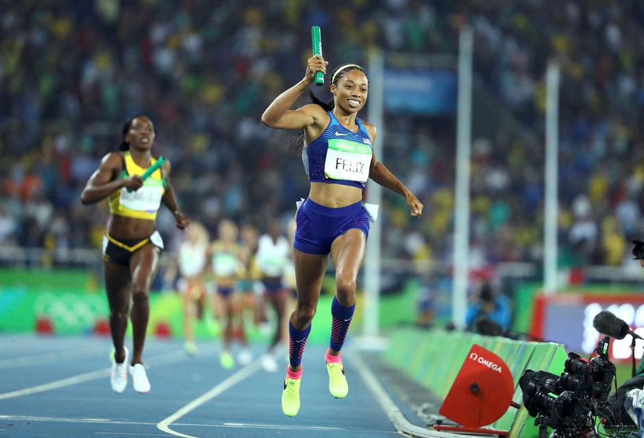 FILE PHOTO: Athletics - Women's 4 x 400m Relay Final