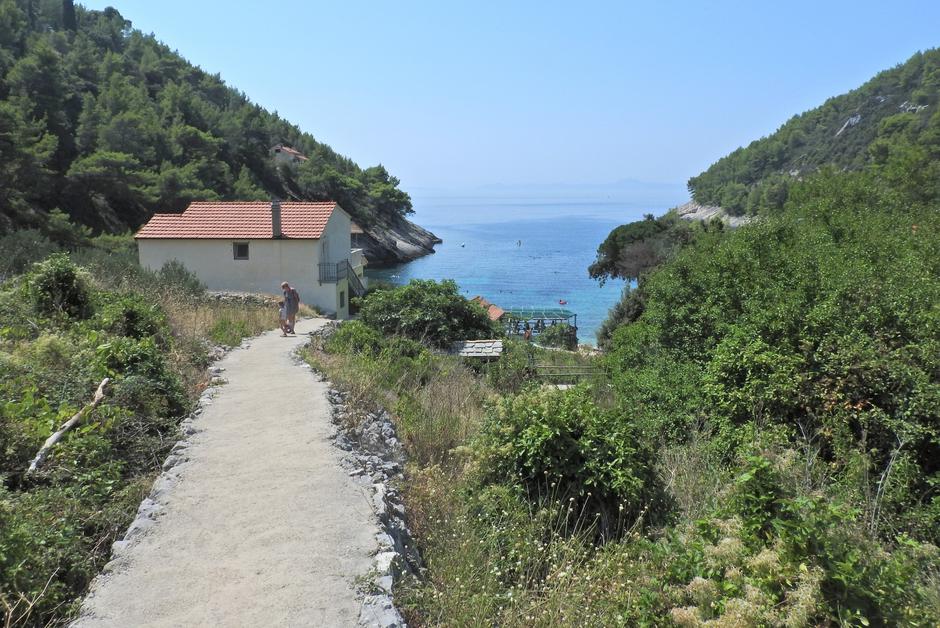 Plaža sa žalom Bačva na otoku Korčuli