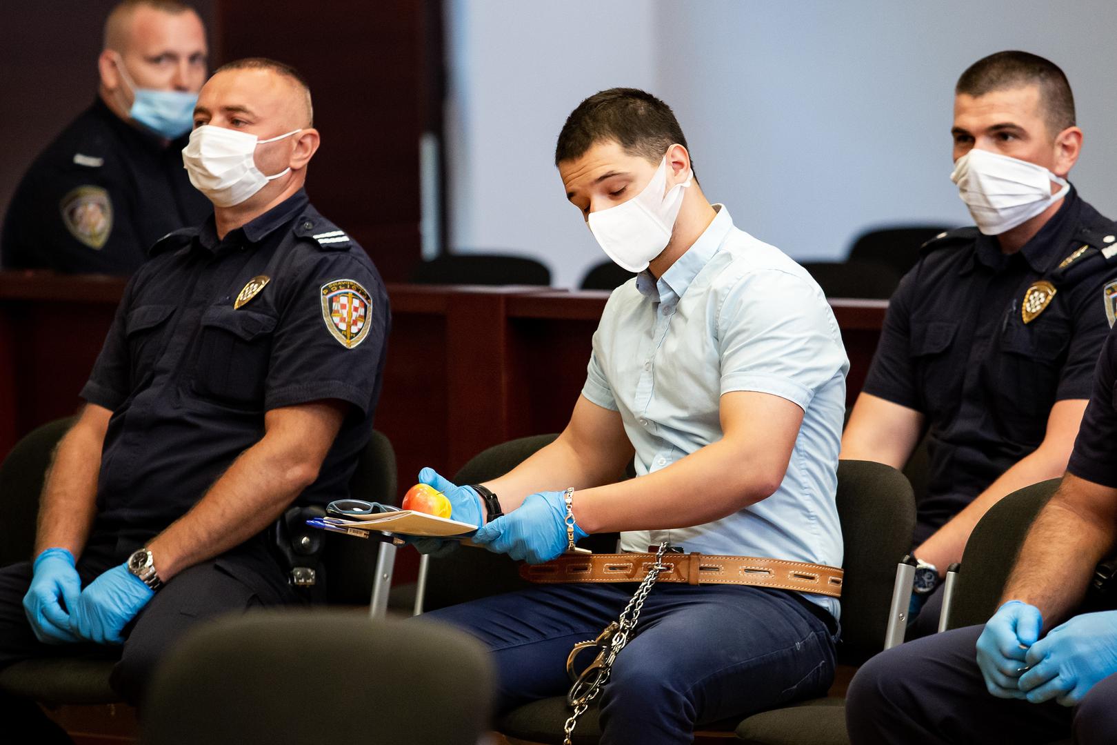 12.08.2020., Split - Sudenje Filipu Zavadlavu (25), optuzenomu za trostruko tesko ubojstvo u Splitu pocetkom ove godine, zapocelo je na Zupanijskom sudu u Splitu.
Photo: Milan Sabic/PIXSELL