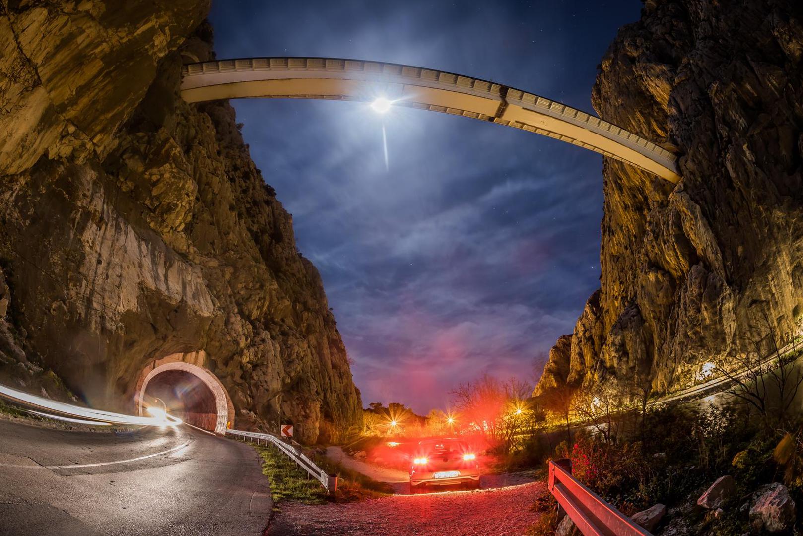 Galerija Foto Pogledajte Impresivne No Ne Snimke Mosta Iznad Omi A Str