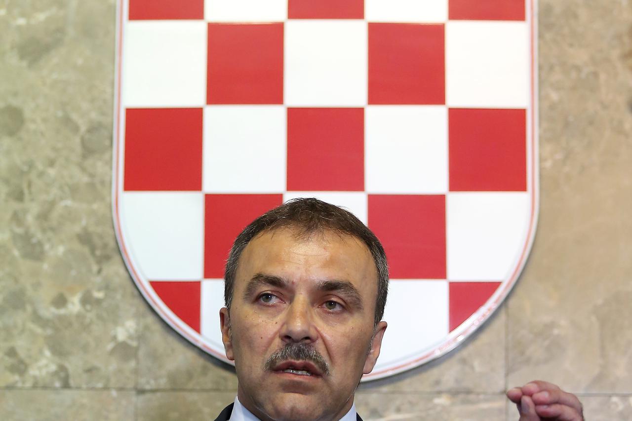 Vlaho Orepić