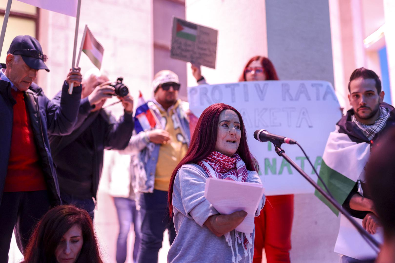 25.10.2023., Zagreb - Prosvjed Solidarno s Palestinom na Trgu zrtava fasizma. Ovaj prosvjed je dio globalnog odgovora na situaciju u kojoj se Gaza nemilosrdno bombardira svakoga dana, u kojoj nevjerojatan broj ljudi gubi svoje zivote.
 Photo: Igor Kralj/PIXSELL