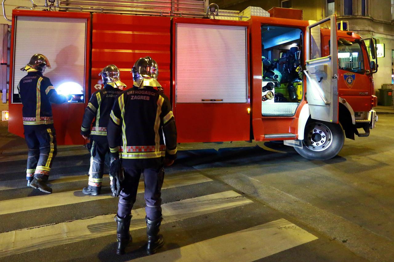 Požar u garaži centra Cvjetni