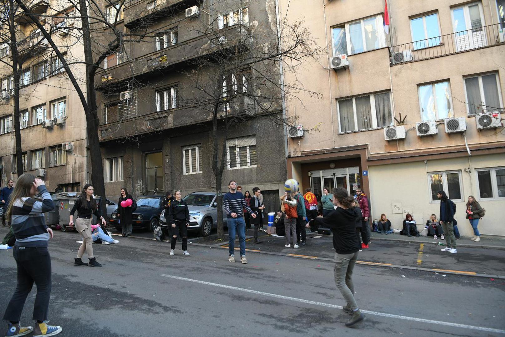 25, December, 2023, Belgrade -  A gathering of students began in front of the Ministry of State Administration and Local Self-Government, who announced traffic blockades at two locations in Belgrade due to alleged election theft. Photo: A.H./ATAImages

25, decembar, 2023, Beograd - Ispred Ministarstva drzavne uprave i lokalne samouprave pocelo je okupljanje studenata koji su najavili blokade saobracaja na dve lokacije u Beogradu zbog navodne izborne kradje. Photo: A.H./ATAImages