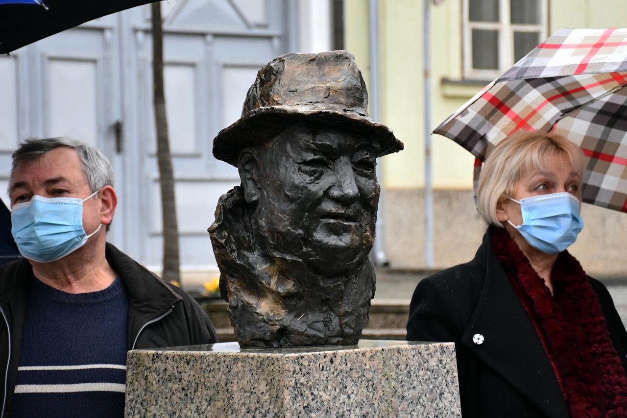 Požega: Svečanost obilježavanja  rođenja književnika i slikara Matka Peića