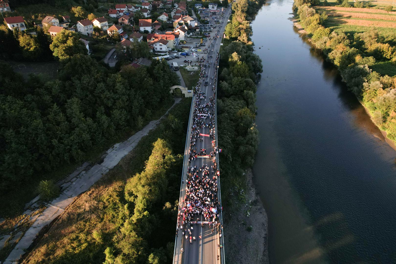 01.09.2023., Doboj, Bosna i Hercegovina - Odbor za zastitu prava Srba u FBiH organizirao je prosvjed na samoj granici, a organiziran je kao reakcija na odluku Ministarstva unutrasnjih poslova Kantona Sarajevo da zabrani prosvjedni skup pred Tuziteljstvom BiH zbog optuznice protiv predsjednika RS Milorada Dodika.  Photo: Dejan Rakita/PIXSELL