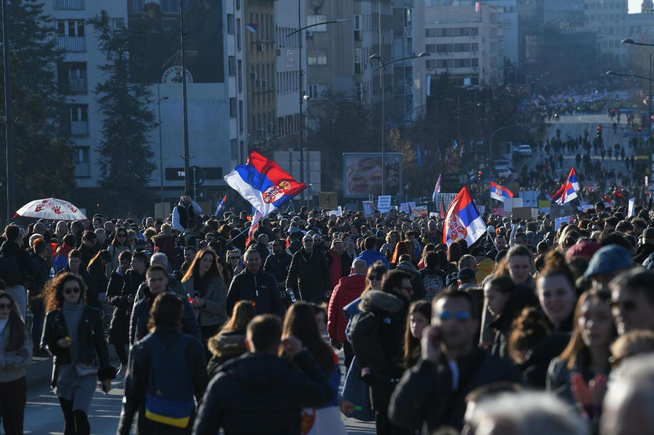 Velika blokada Novog Sada, na ulicama tisuće ljudi