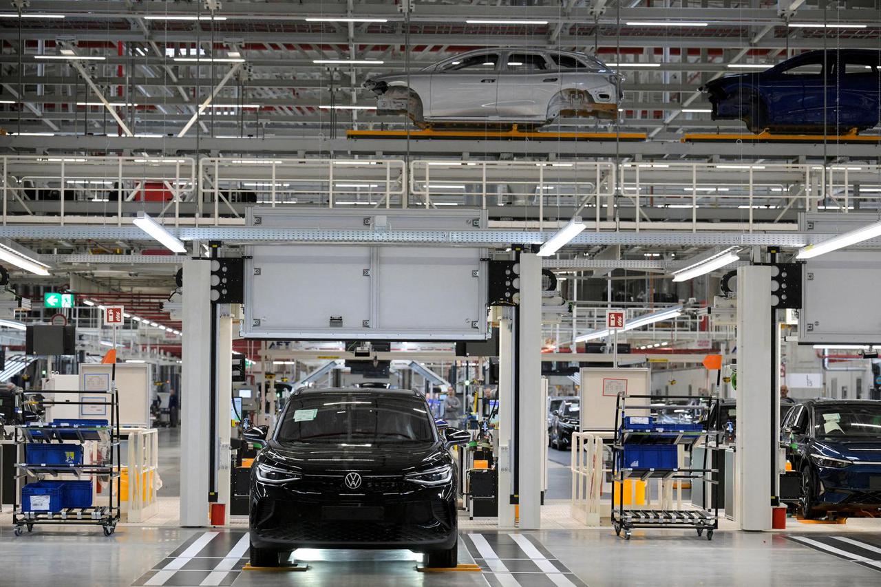 FILE PHOTO: German Economy Minister Robert Habeck visits a Volkswagen plant in Emden