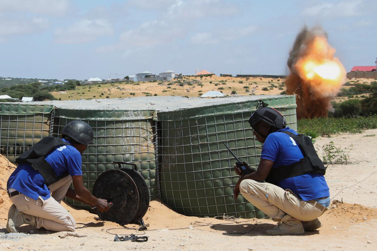 Somalia's bomb squad face down fear and shame to save lives