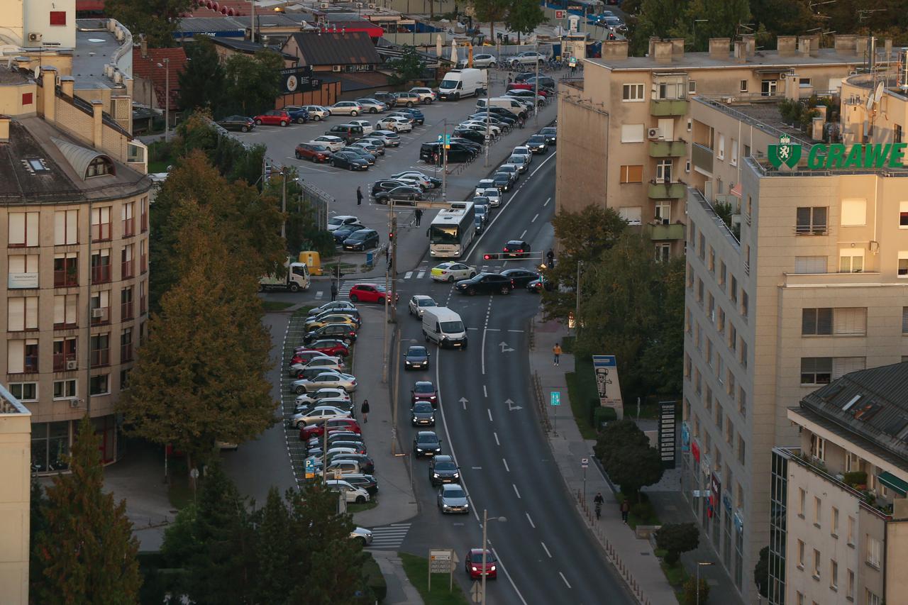 Zagreb: Radovi na sanaciji tramvajskog kolosijeka na križanju Savske i Ulice grada Vukovara