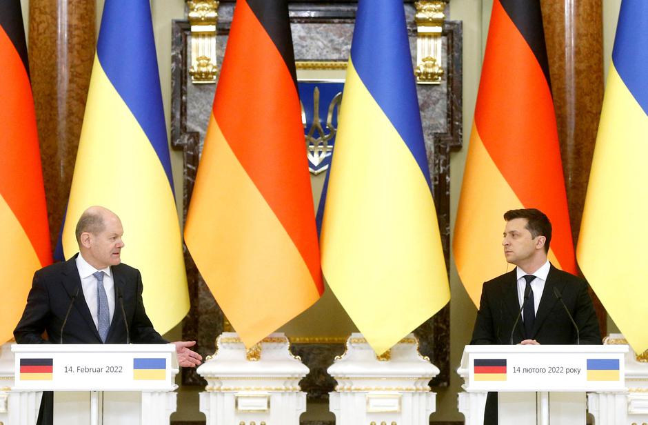 Germany's Scholz travels to Kyiv