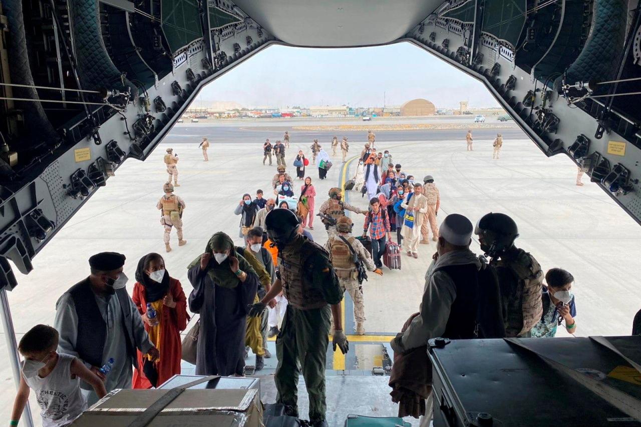 Spain airlifts Spanish embassy staff and Afghans who worked with them from Kabul