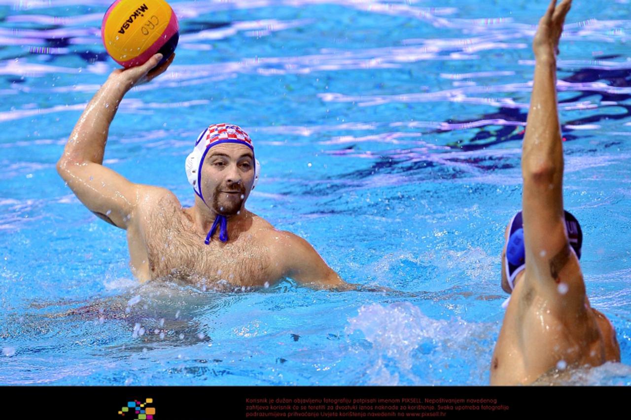 '11.01.2012., Gradski bazeni, Varazdin, Prijateljska utakmica izmedju vaterpolo reprezentacija Hrvatske i Madjarske. Samir Barac Photo: Marko Jurinec/PIXSELL.'