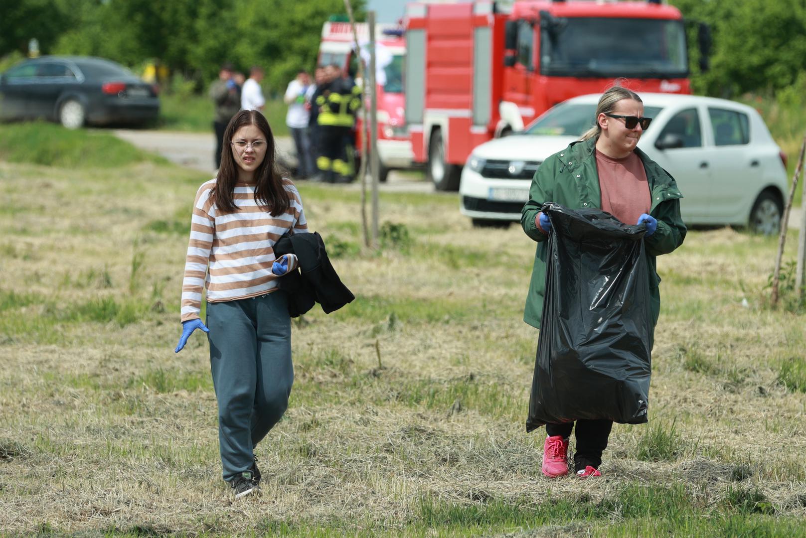 PRI KORISTENJU FOTOTGRAFIJE ZASTITITI IDENTITET DJETETA! (PREKRITI OCI). 21.04.2024., Bosnjaci - Rezolucija Zemlja akcija ciscenja Savjet mladih Opcine Bosnjaci. Photo: Davor Javorovic/PIXSELL