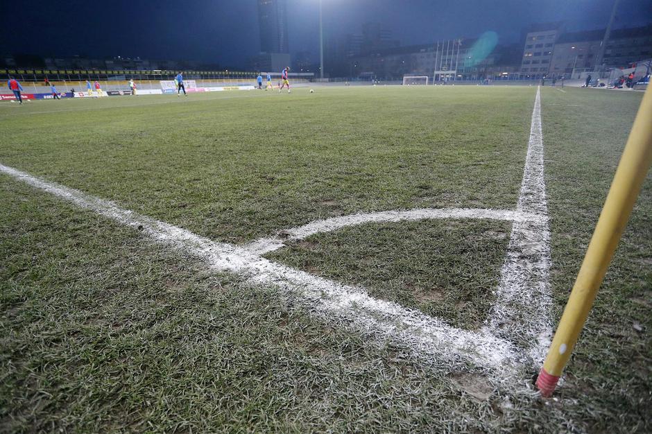 Korner na nogometnom stadionu u Kranj?evi?evoj