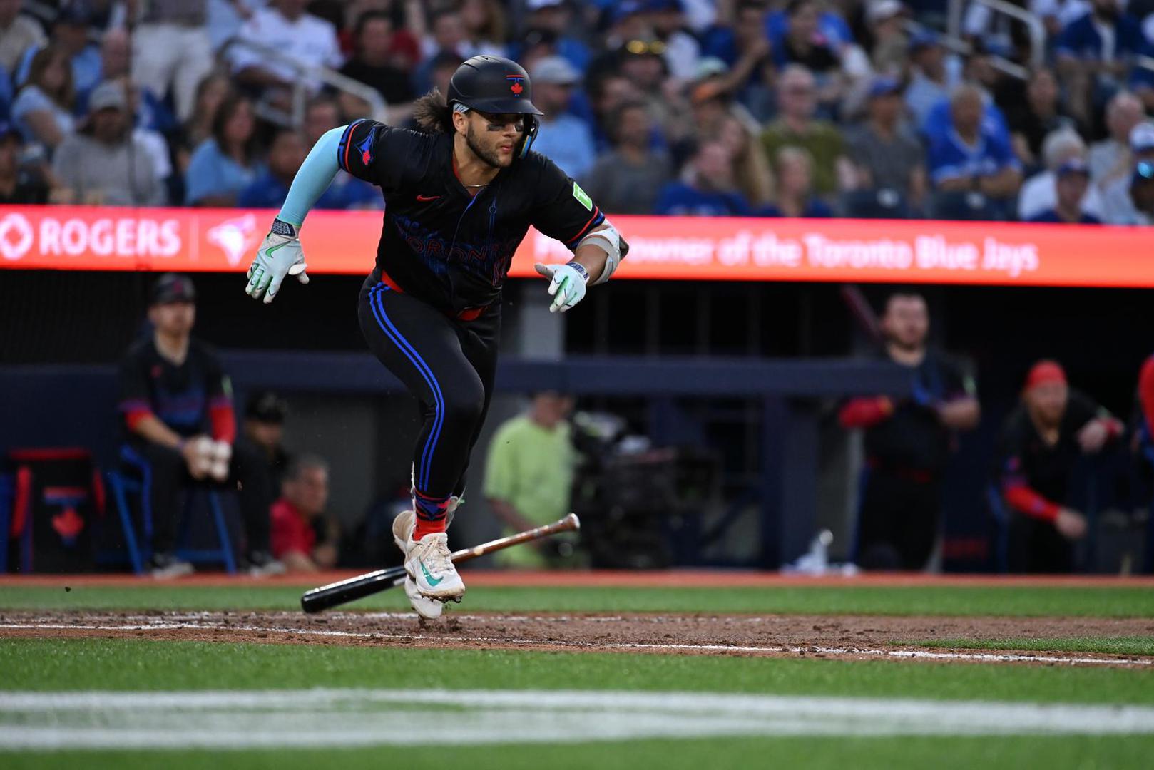 Bo Bichette - Američki bejzbolaš koji igra za Toronto Blue Jays. Njegova majka je hrvatskog podrijetla.