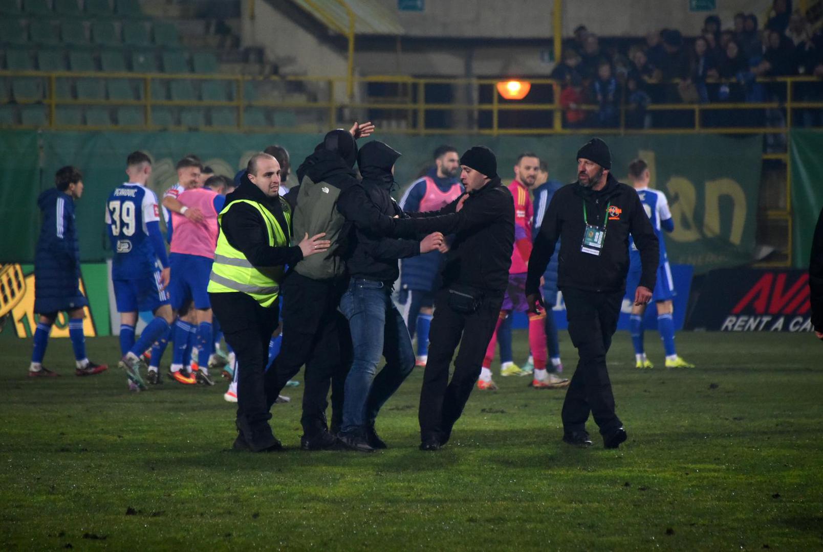 Dinamo i Istra odigrali su utakmicu 20. kola HNL-a. Prvaci su bili pod velikim pritiskom nakon debakla protiv Lokomotive (3:0), ali usprkos nezavidnoj izvedbi uspjeli su uzeti nova tri boda