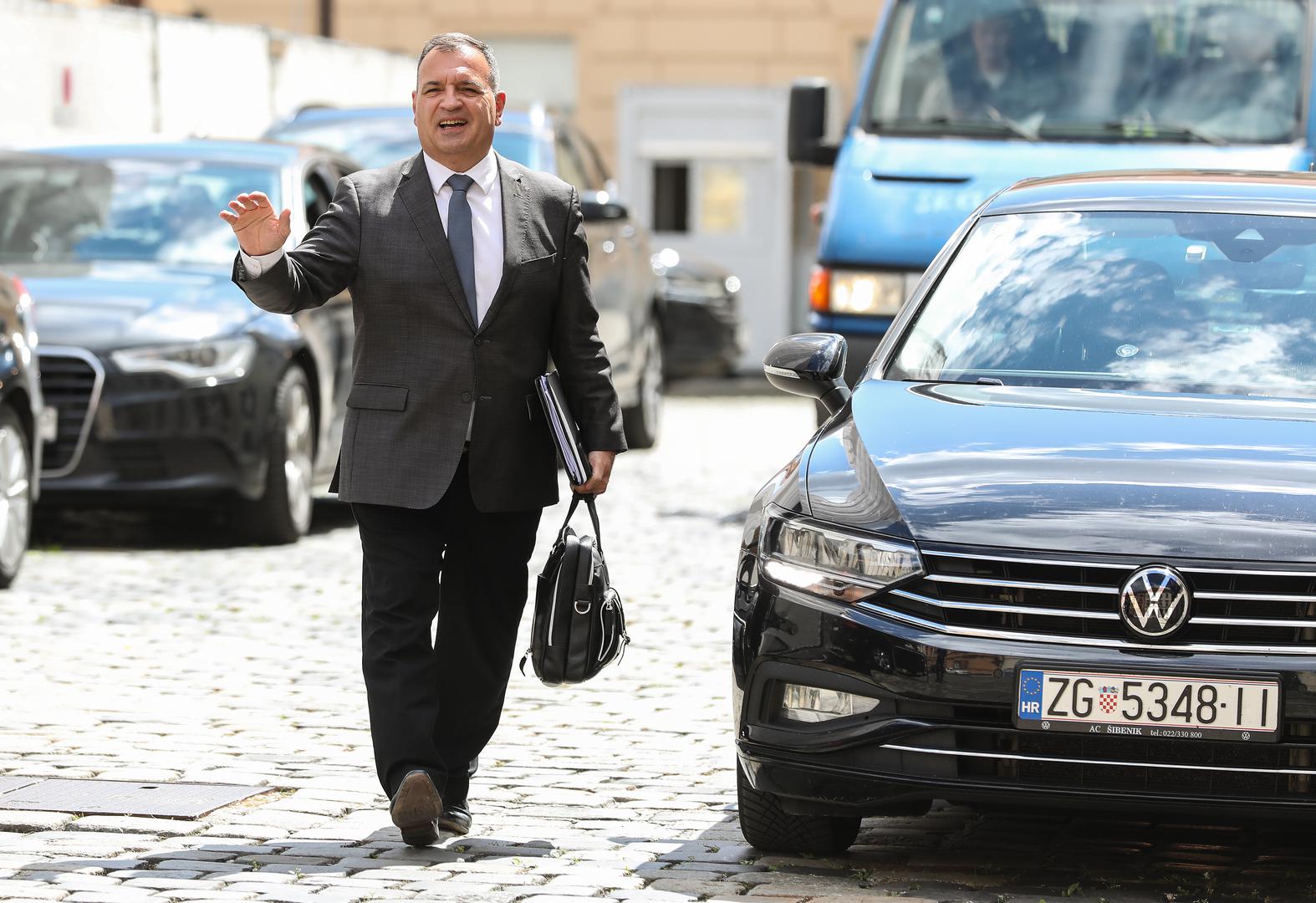 25.04.2023., Zagreb - Dolazak u Banske dvore na sastanak parlamentarne vecine. Vili Beros, ministar zdravstva  Photo: Jurica Galoic/PIXSELL