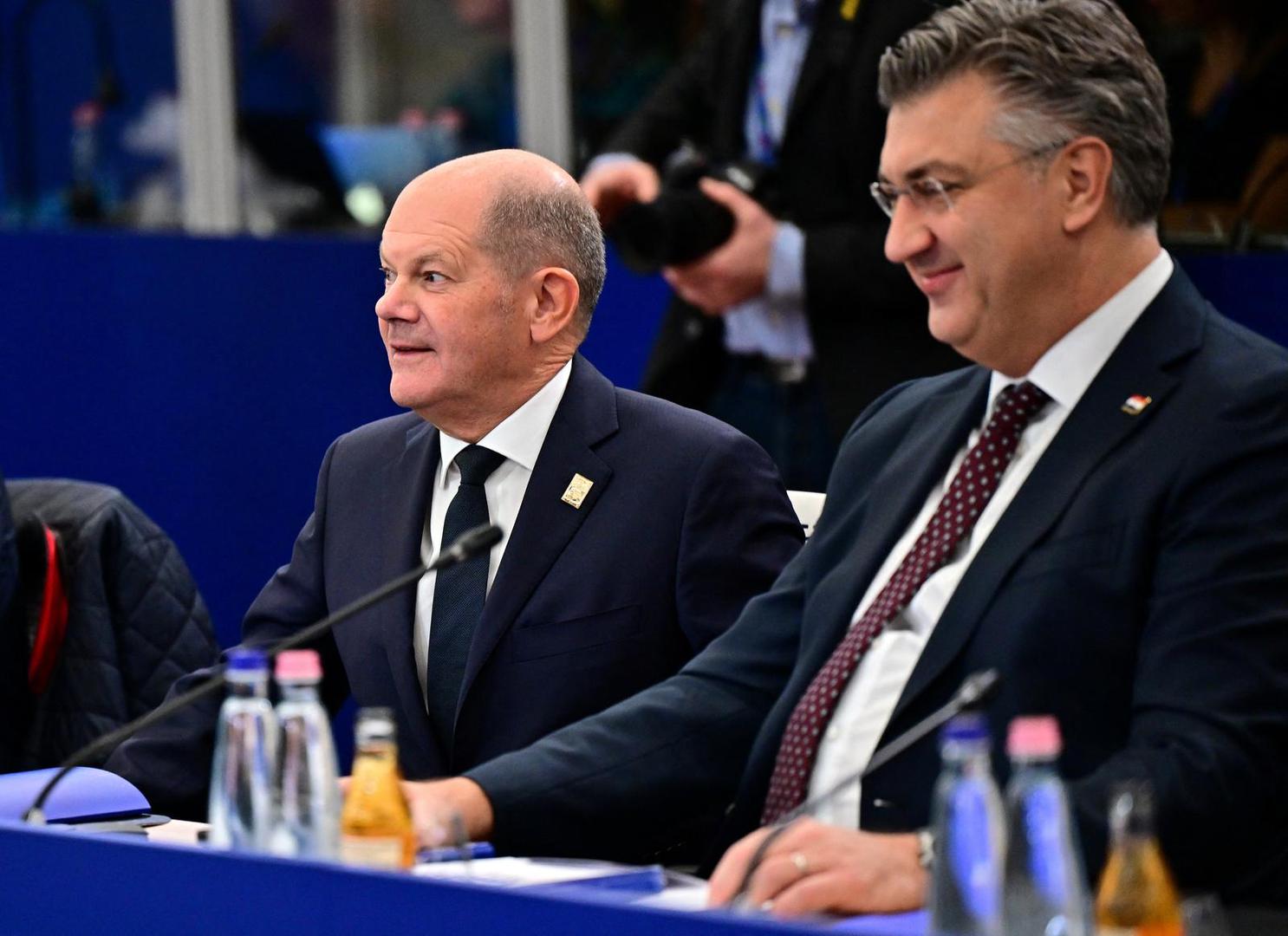 German Chancellor Olaf Scholz and Croatian Prime Minister Andrej Plenkovic attend the informal EU Summit at the Puskas Arena, in Budapest, Hungary, November 8, 2024. REUTERS/Marton Monus Photo: MARTON MONUS/REUTERS