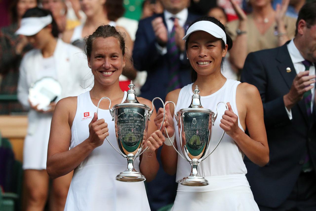 Su-Wei Hsieh i Barbora Strycova