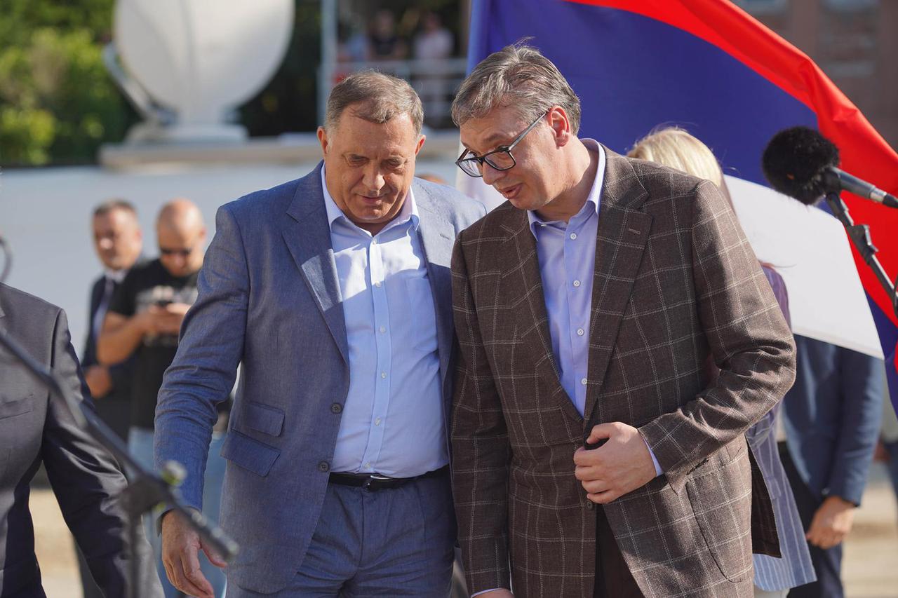 Banja Luka: Dodik, Vučić i Cvijanović obišli novoizgrađeni vrtić "Srbija"