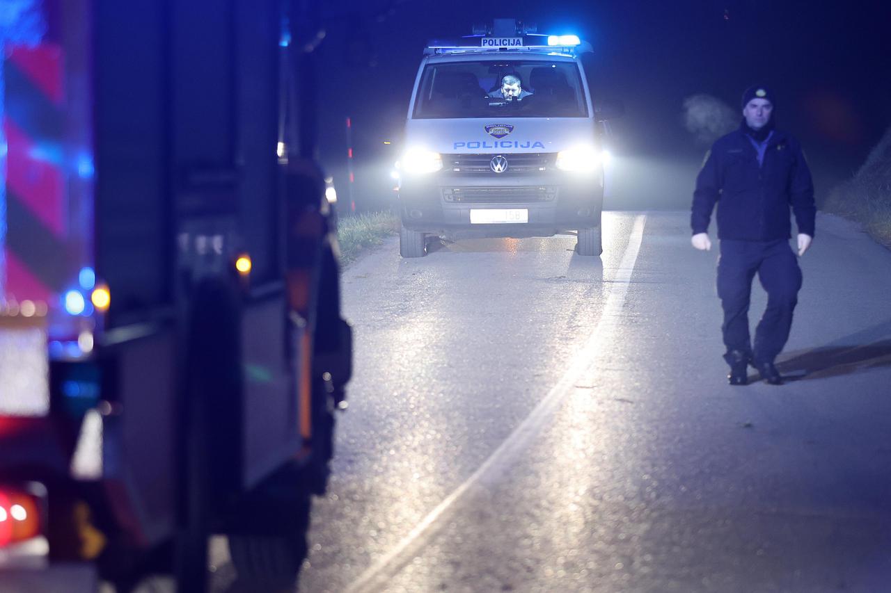 Gornja Drenova: Jedna osoba poginula u slijetanju vozila u kanal uz cestu